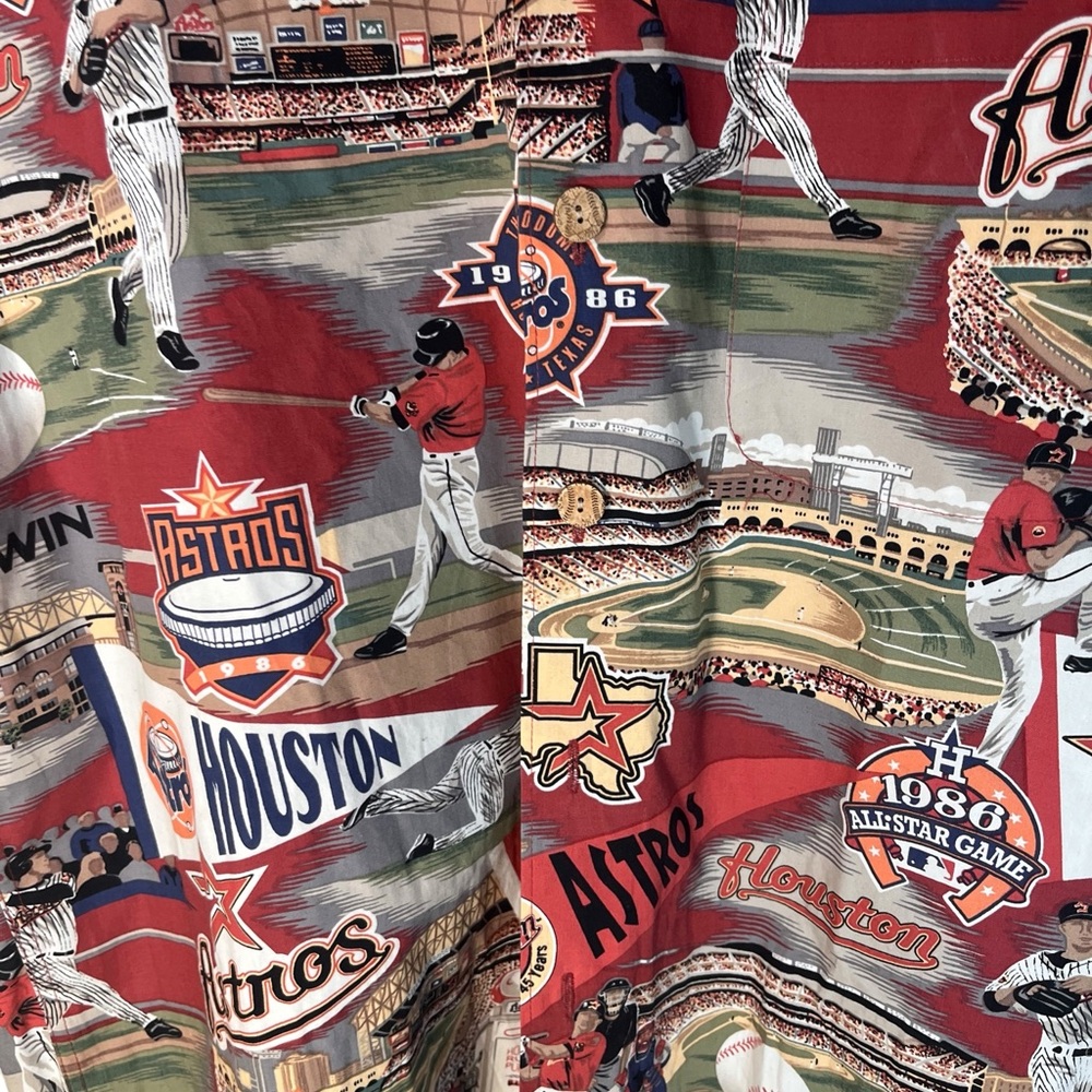 Houston Astros Hawaiian Style Button Up Short Sleeve Shirt by Reyn Spooner